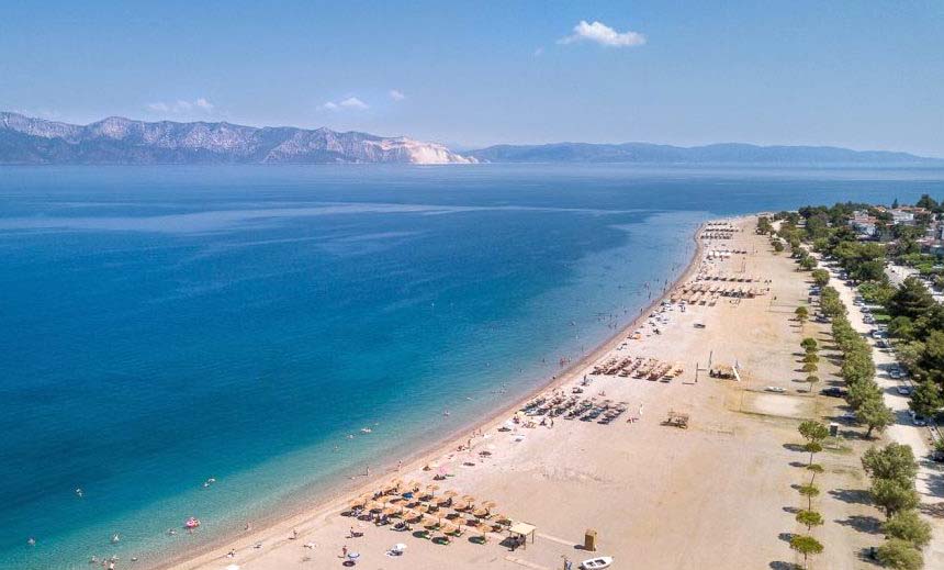 Παραλία Πευκί